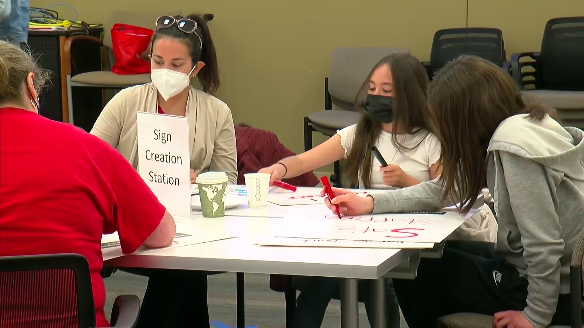 Minnesota Nurses Prepare To Picket As Contract Expiration Date Nears